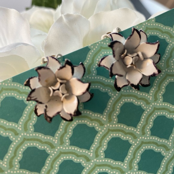 Vintage Signed Coro Metal Rose Clip On Earrings - Picture 1 of 7